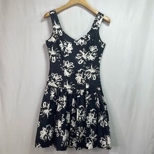 🐜 Laura Ashley black and white floral polished cotton sleeveless dress